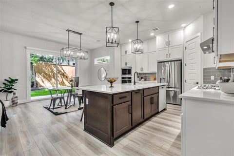 Tiny photo for 1808 Holly ST, Austin, TX 78702 (MLS # 8048648)