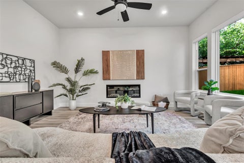 Tiny photo for 1808 Holly ST, Austin, TX 78702 (MLS # 8048648)
