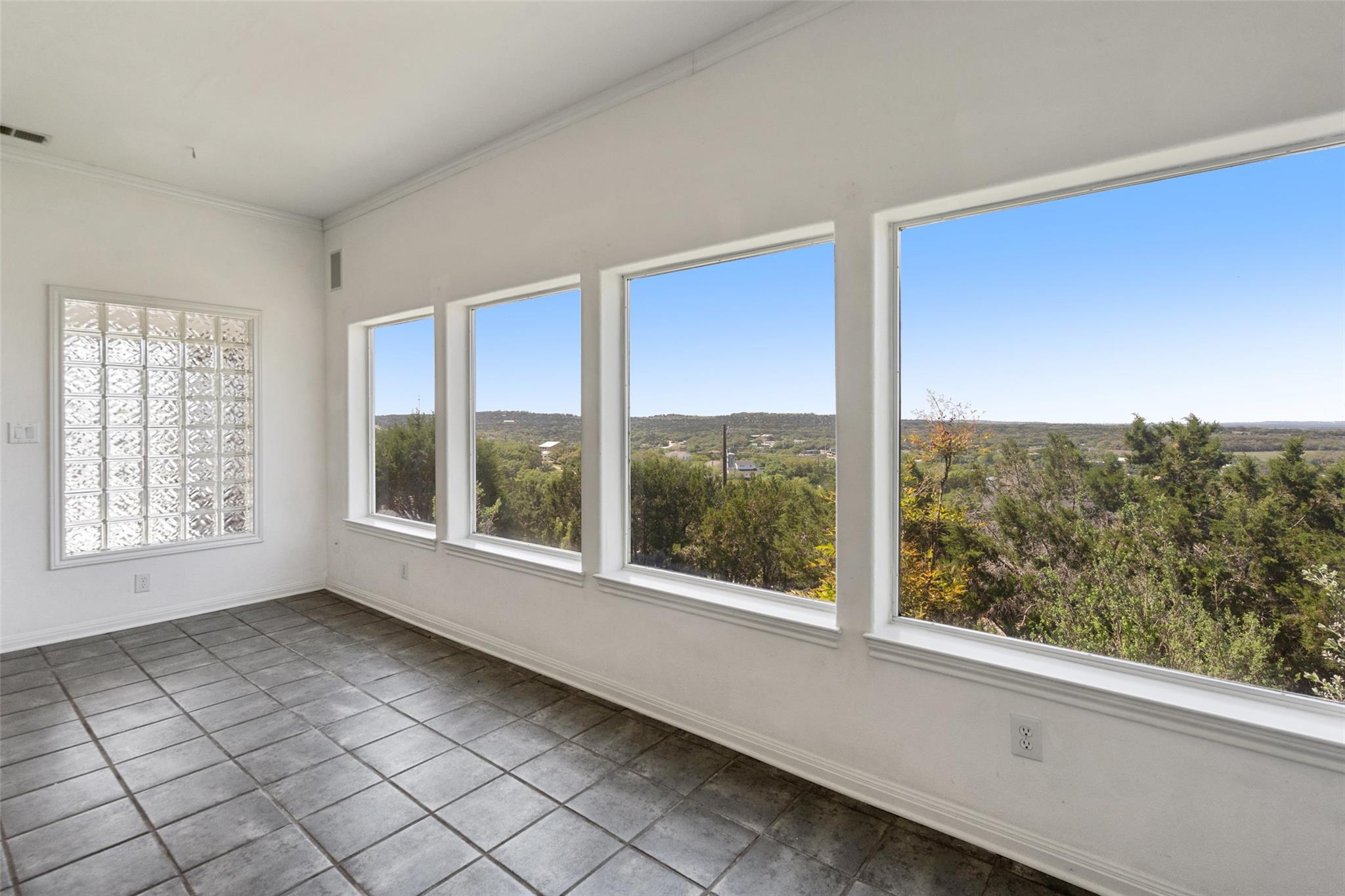 403 Rogart DR
