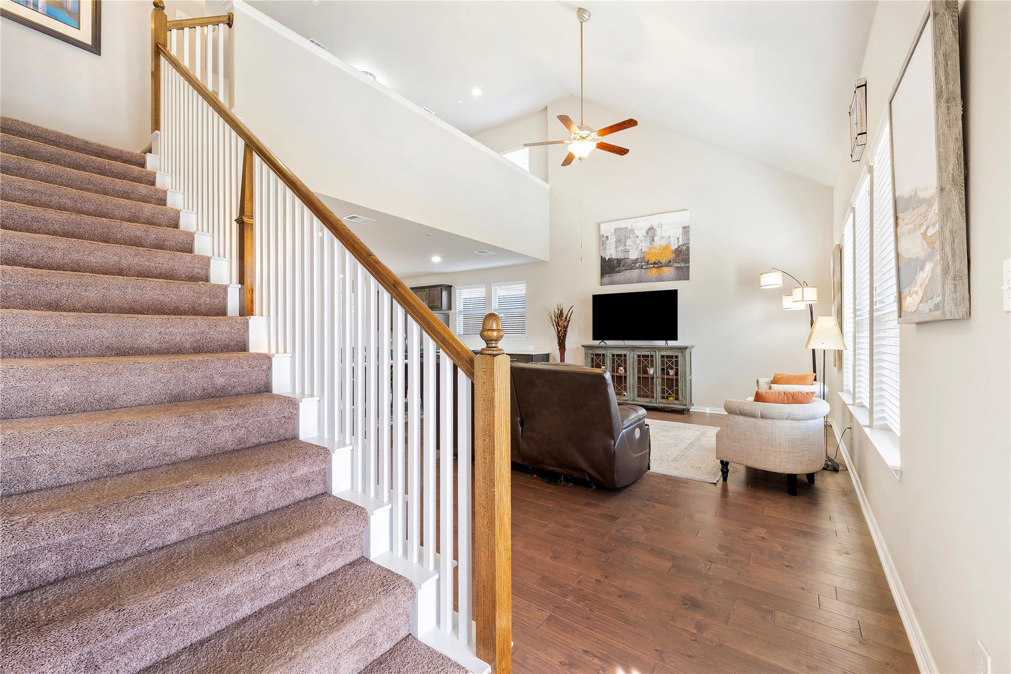 2208 Bonavista WAY