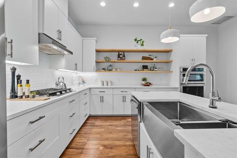Tiny photo for 2712 Oak Springs DR #A, Austin, TX 78702 (MLS # 6455948)