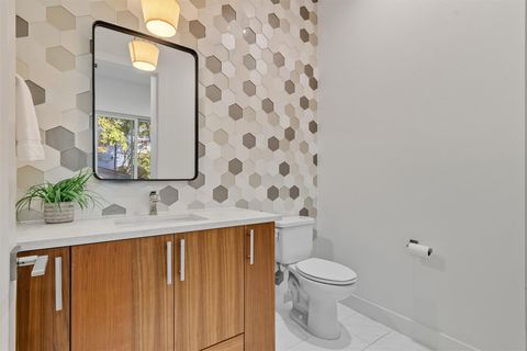 Tiny photo for 2712 Oak Springs DR #A, Austin, TX 78702 (MLS # 6455948)
