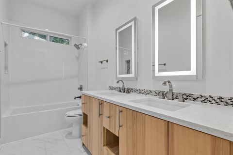 Tiny photo for 2712 Oak Springs DR #A, Austin, TX 78702 (MLS # 6455948)