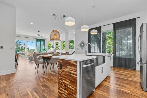 Tiny photo for 2712 Oak Springs DR #A, Austin, TX 78702 (MLS # 6455948)
