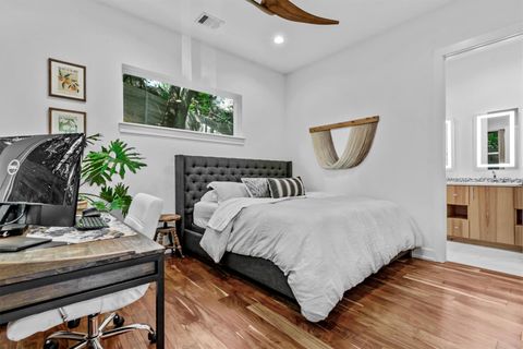 Tiny photo for 2712 Oak Springs DR #A, Austin, TX 78702 (MLS # 6455948)