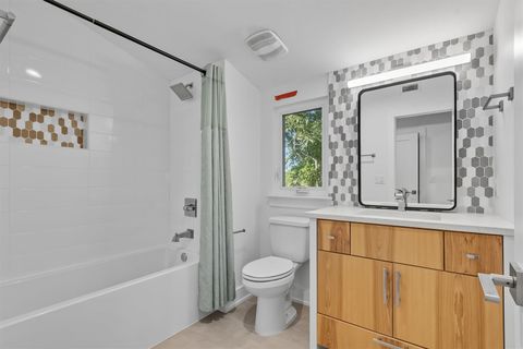 Tiny photo for 2712 Oak Springs DR #A, Austin, TX 78702 (MLS # 6455948)