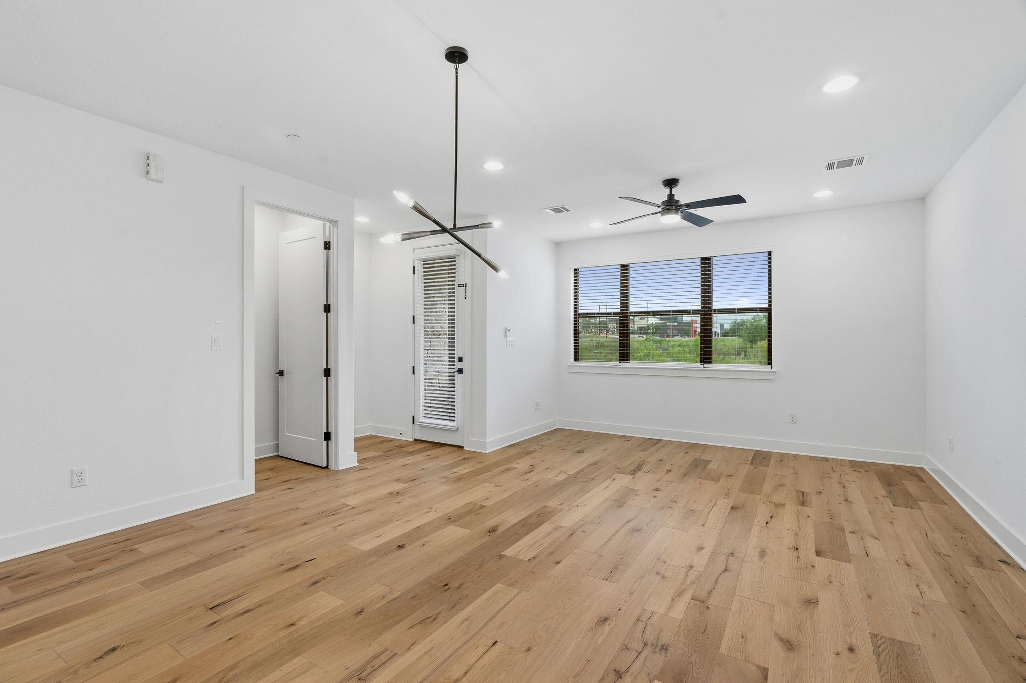315 Holton DR 201