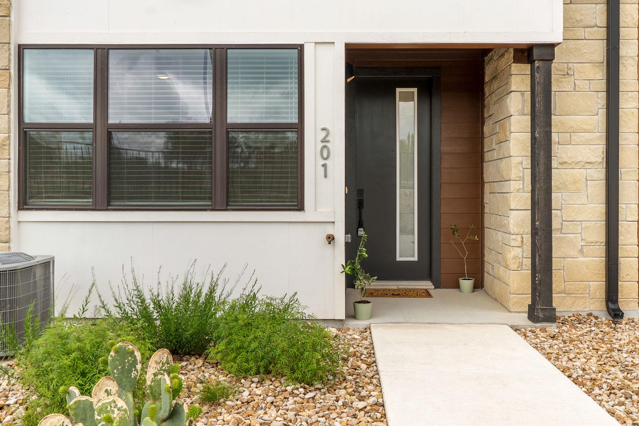 315 Holton DR 201