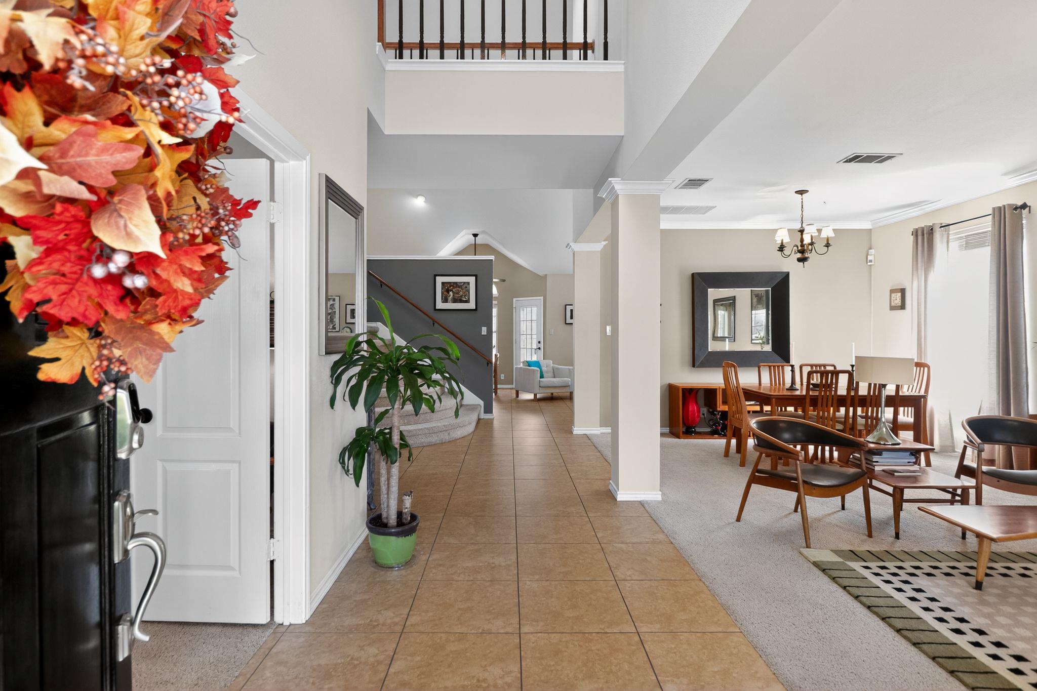 1122 Oaklands DR