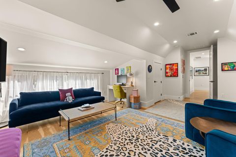 Tiny photo for 2203 Greenlee DR, Austin, TX 78703 (MLS # 5282314)