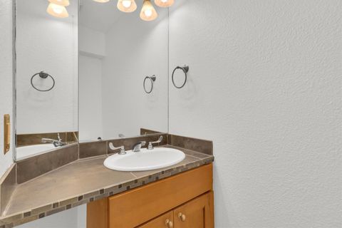 Tiny photo for 5606 Bonnell Vista ST #D3, Austin, TX 78731 (MLS # 4515657)