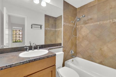 Tiny photo for 5606 Bonnell Vista ST #D3, Austin, TX 78731 (MLS # 4515657)