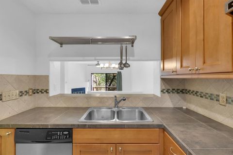 Tiny photo for 5606 Bonnell Vista ST #D3, Austin, TX 78731 (MLS # 4515657)