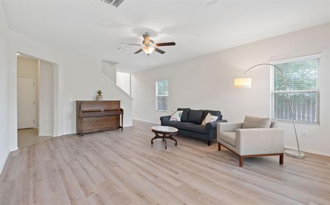Tiny photo for 3724 Alpine Autumn DR, Austin, TX 78744 (MLS # 2076094)