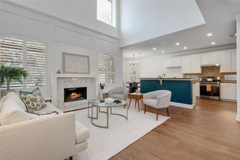 7621 Menler DR Austin TX 78735