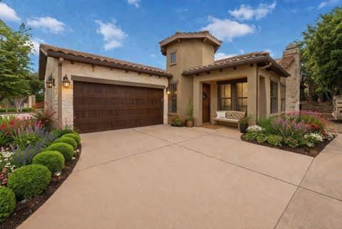 Photo of 204 Delfino CIR, Lakeway, TX 78734 (MLS # 1789682)