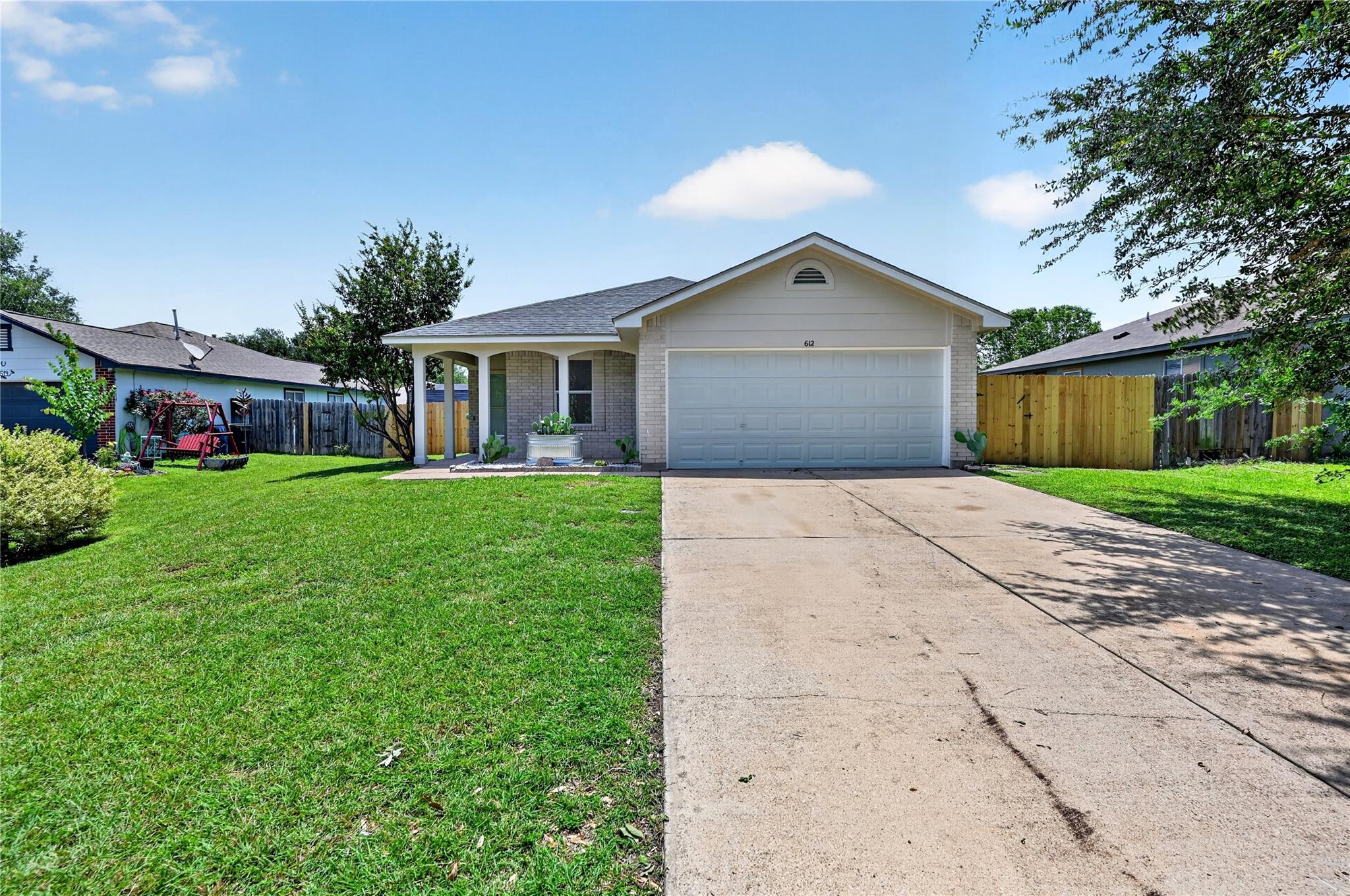 612 Losoya CT