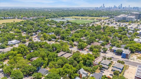 700 W North Loop BLVD Austin TX 78751
