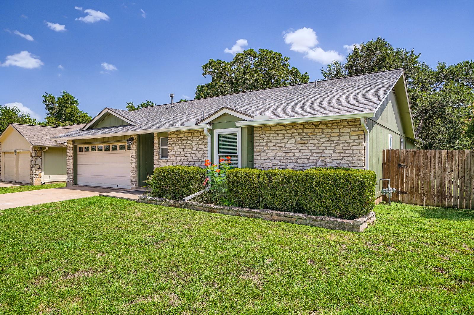 601 Yucca DR