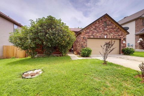 140 Matthews LN Kyle TX 78640
