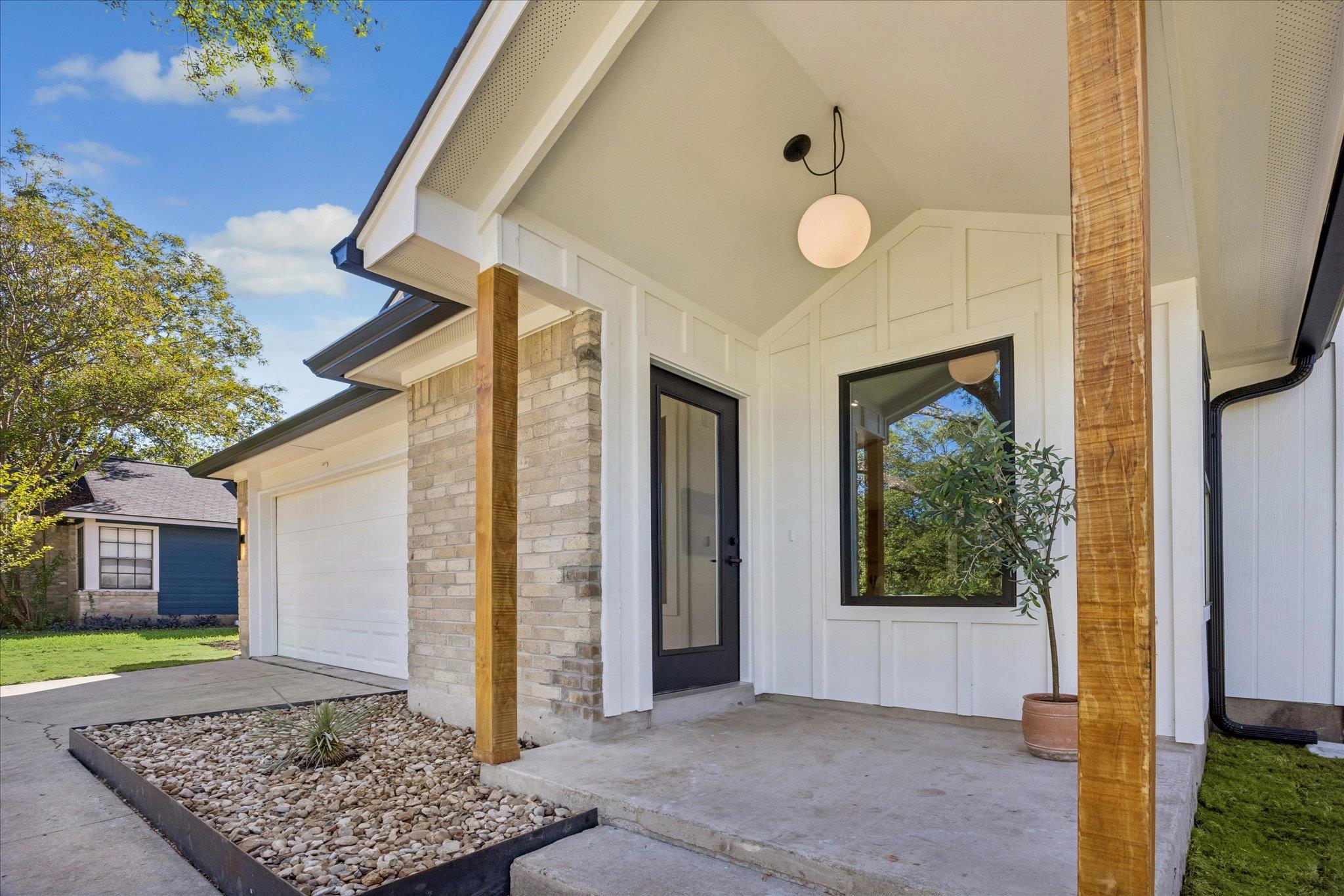8406 Cockney DR