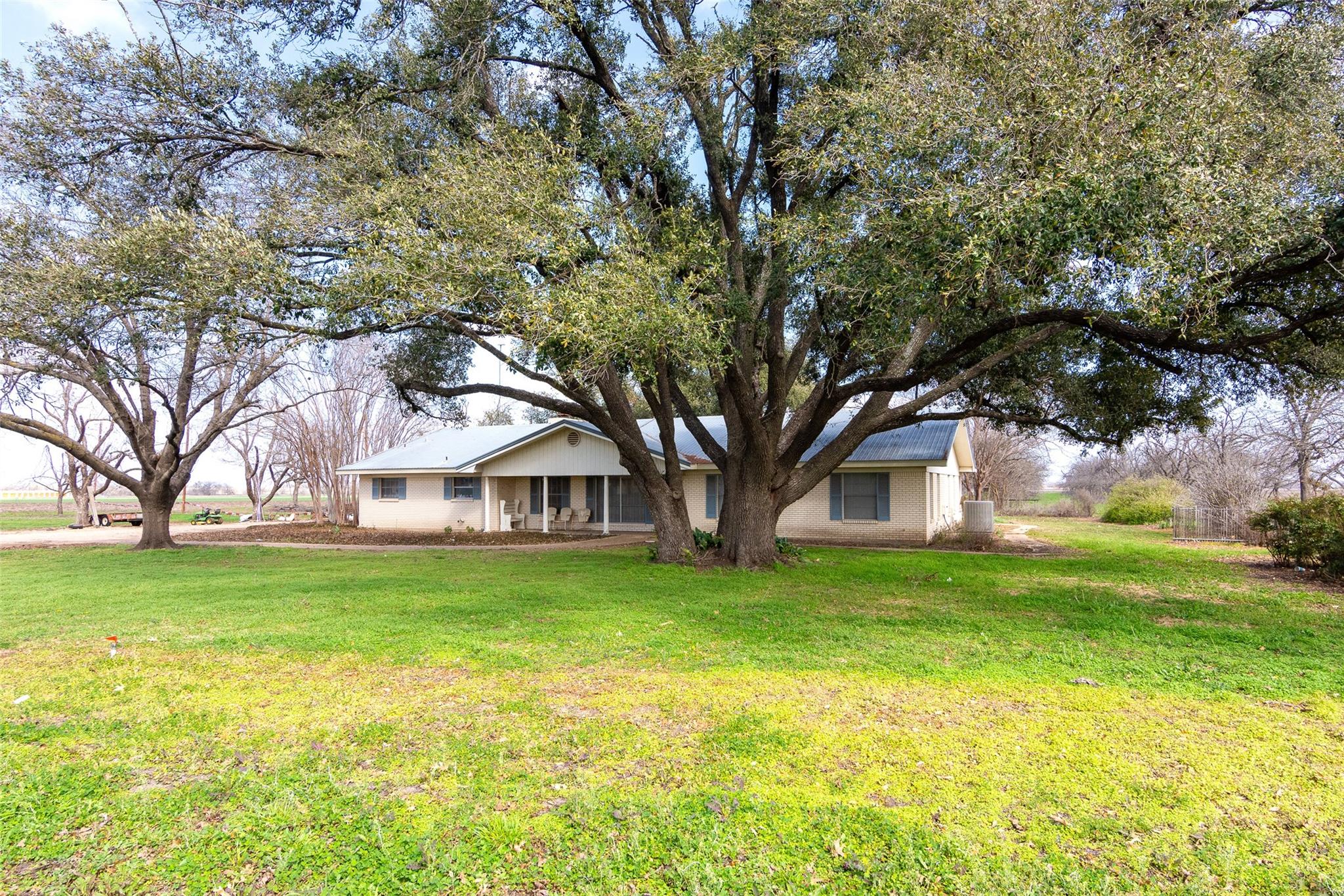 3310 N Main ST