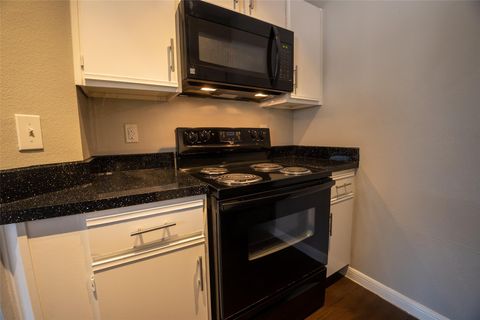 Tiny photo for 2320 Gracy Farms LN #312, Austin, TX 78758 (MLS # 6759289)