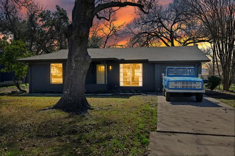 Photo of 1801 Duke Ave, Austin, TX 78757 (MLS # 6077885)