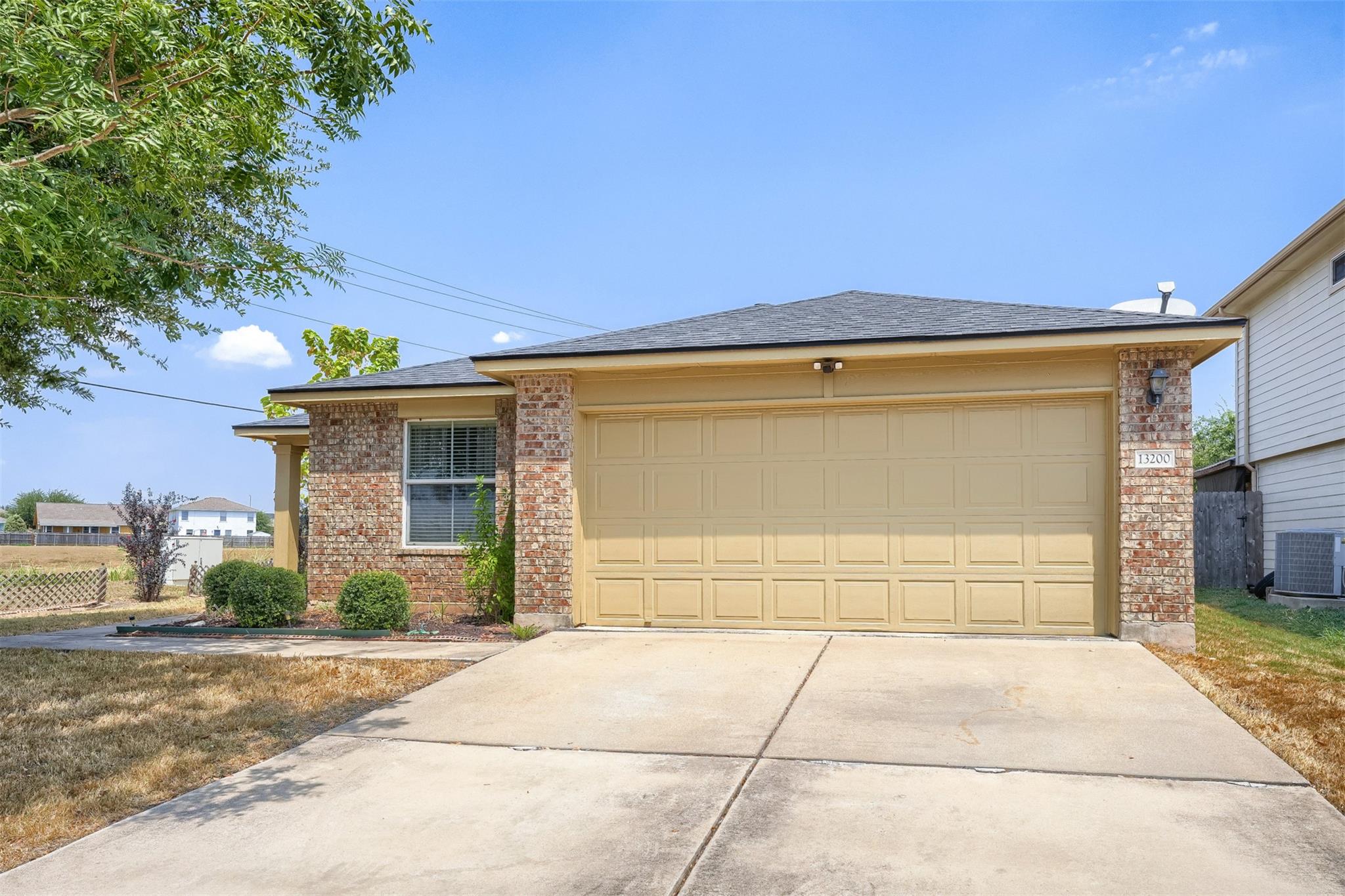 13200 Ring DR