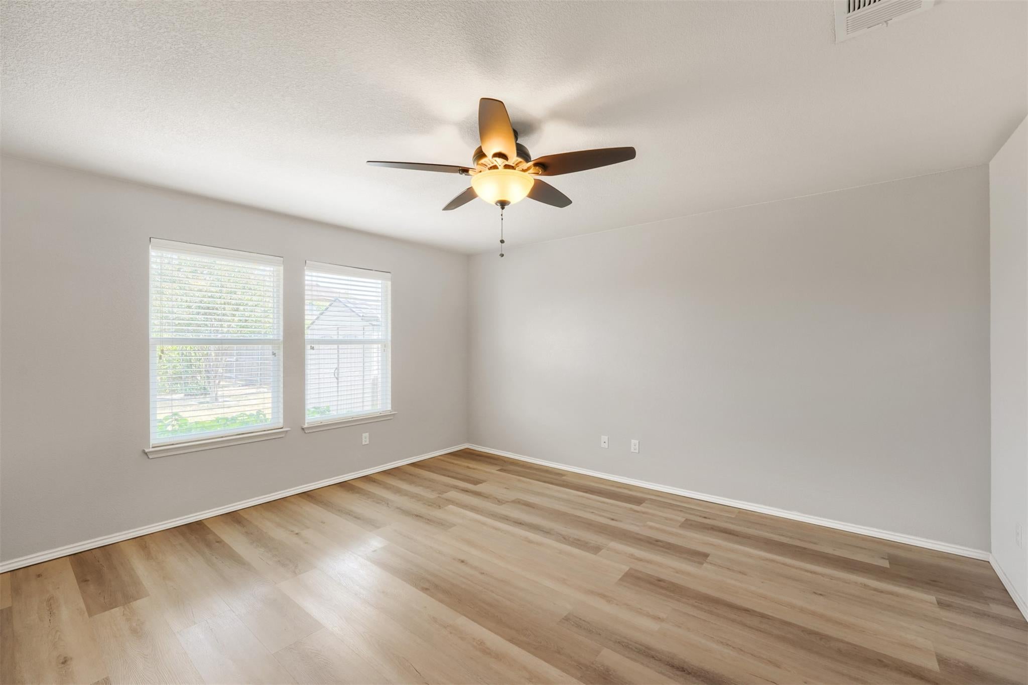 13200 Ring DR