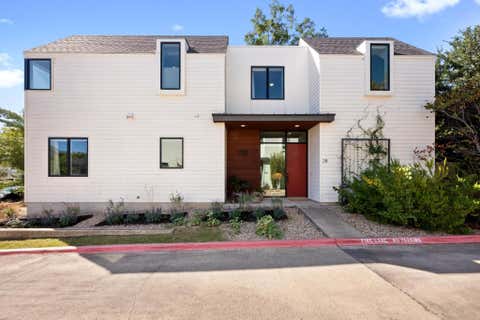 Photo of 2010 Goodrich Ave #2B, Austin, TX 78704 (MLS # 3141425)