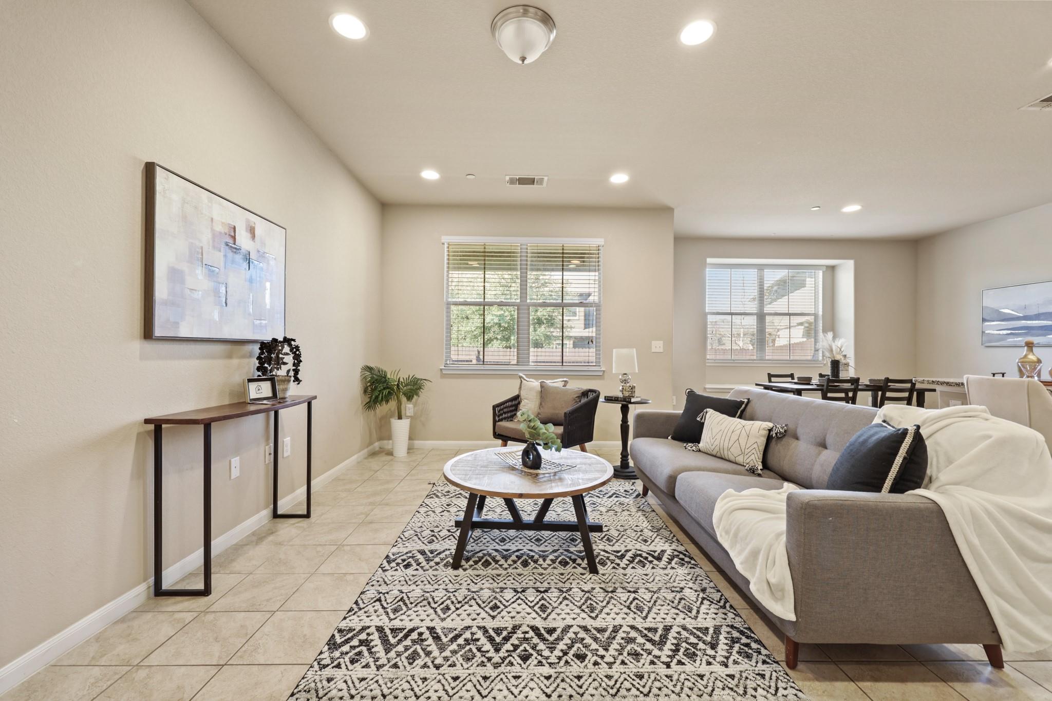 2880 Donnell DR 2003