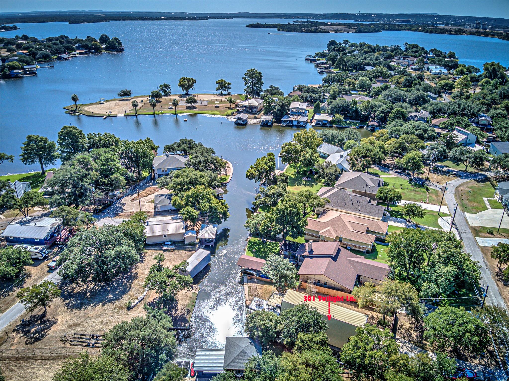 301 Twilight LN