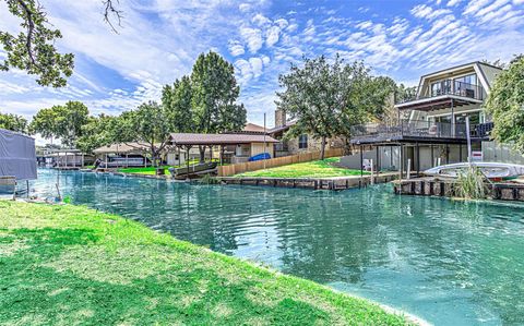 301 Twilight LN Granite Shoals TX 78654