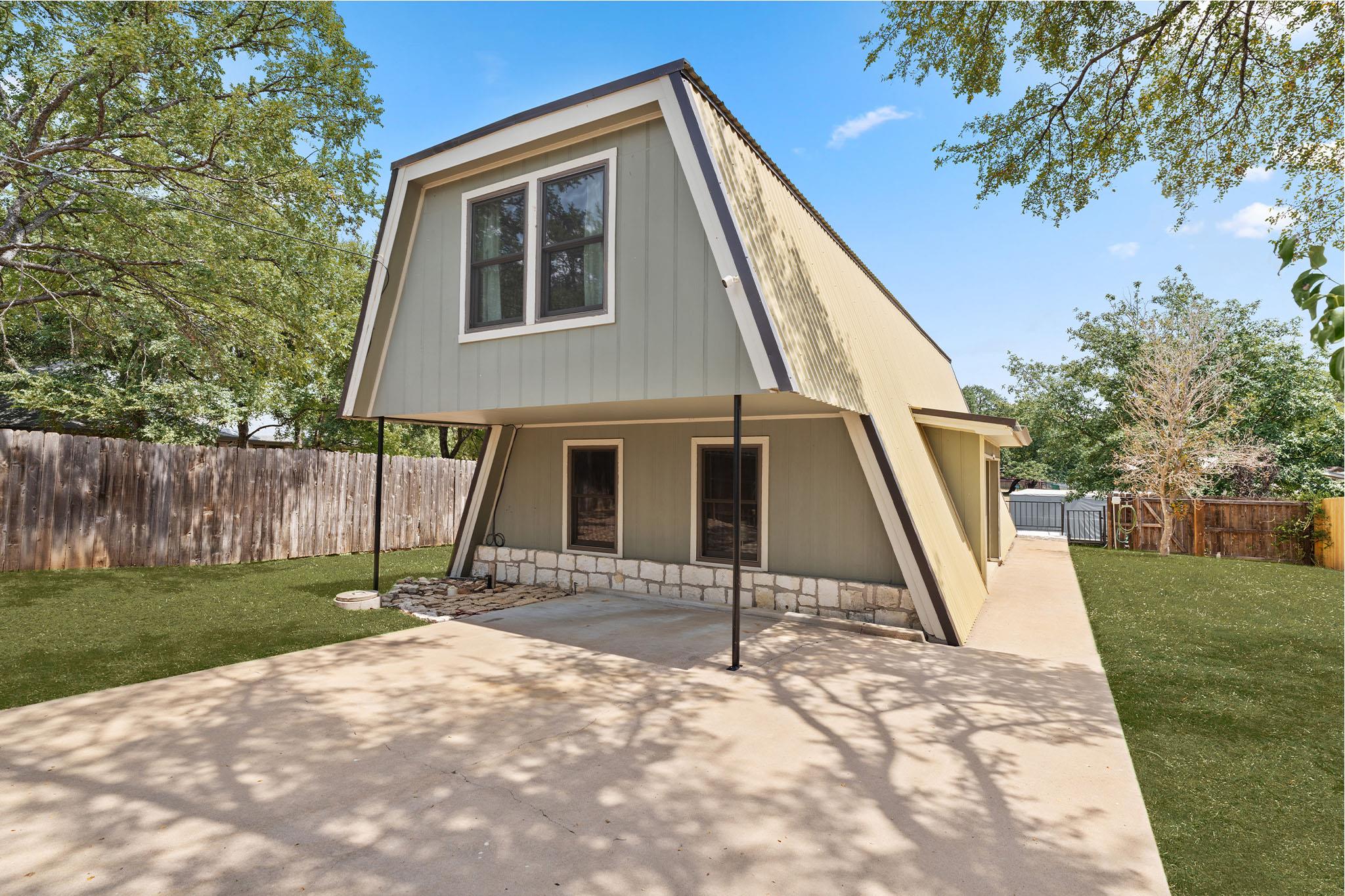 301 Twilight LN
