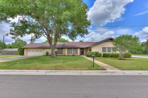 1715 Dawn DR Georgetown TX 78628