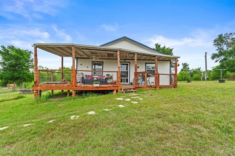 726 Mesa DR Del Valle TX 78617