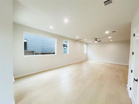 Tiny photo for 4324 Airport BLVD #B, Austin, TX 78722 (MLS # 2361811)