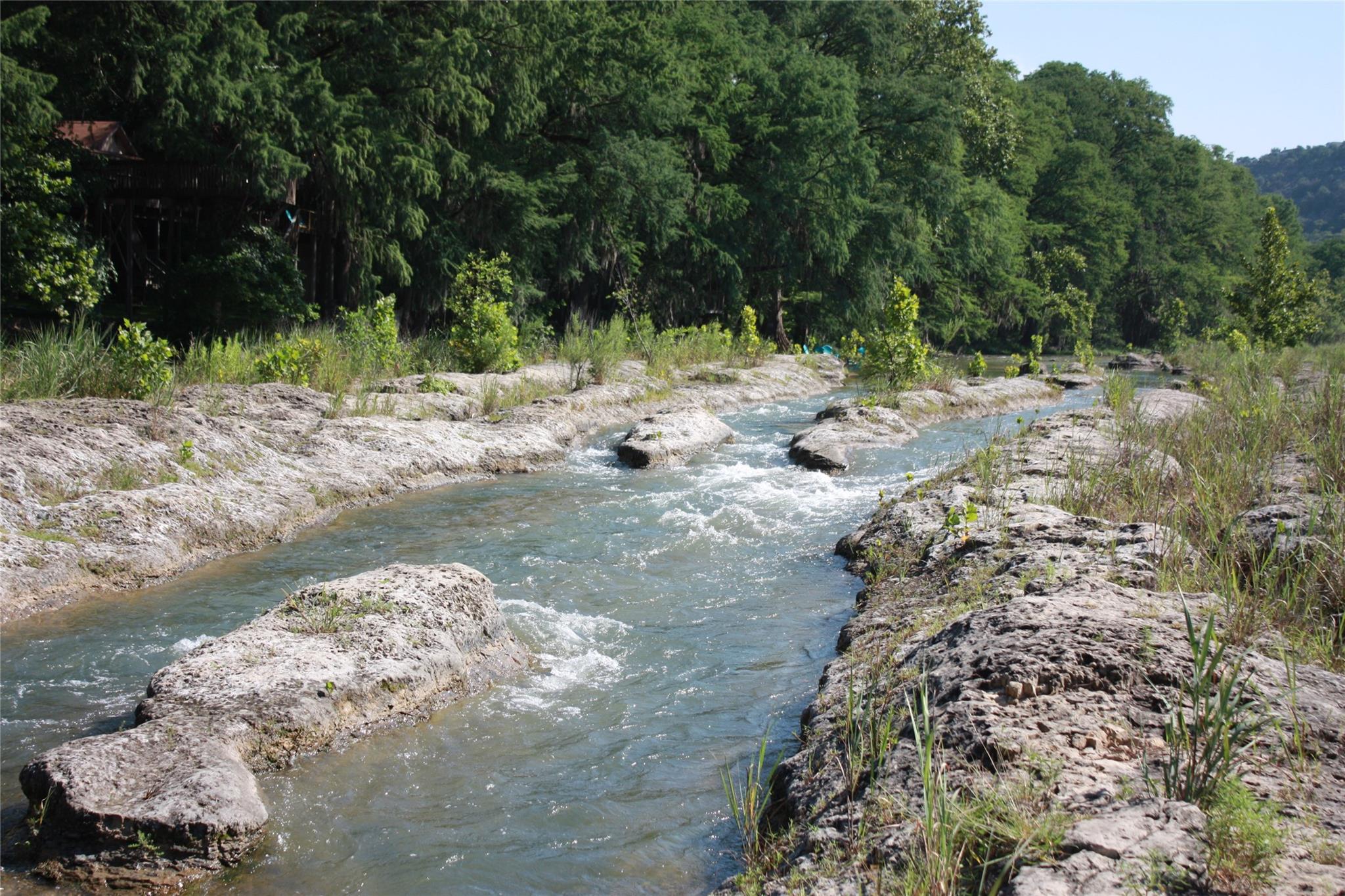 New Braunfels, Texas 78132, United States, 3 Bedrooms Bedrooms, ,2 BathroomsBathrooms,Residential,Pending,53986