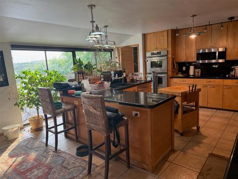 909 Redbud TRL West Lake Hills TX 78746