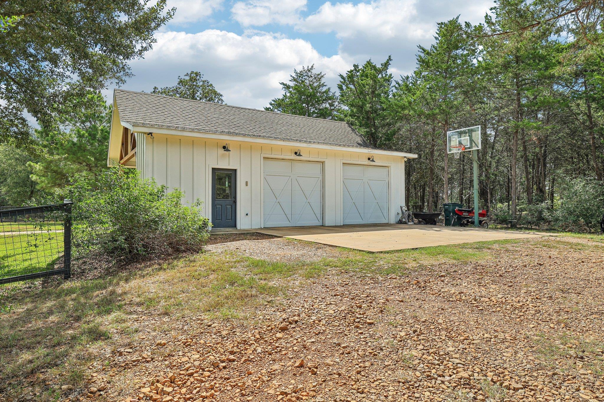3199 County Road 103
