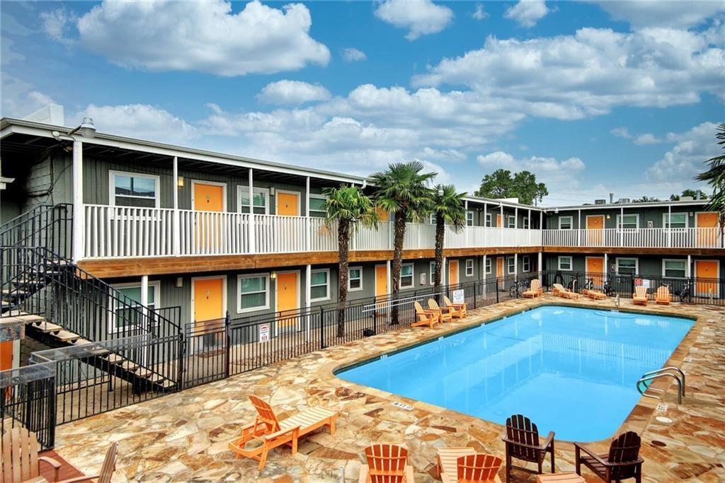 2401 Manor RD 228