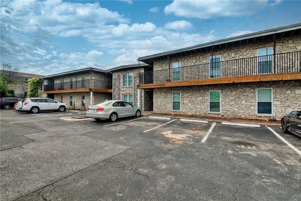 2401 Manor RD 228