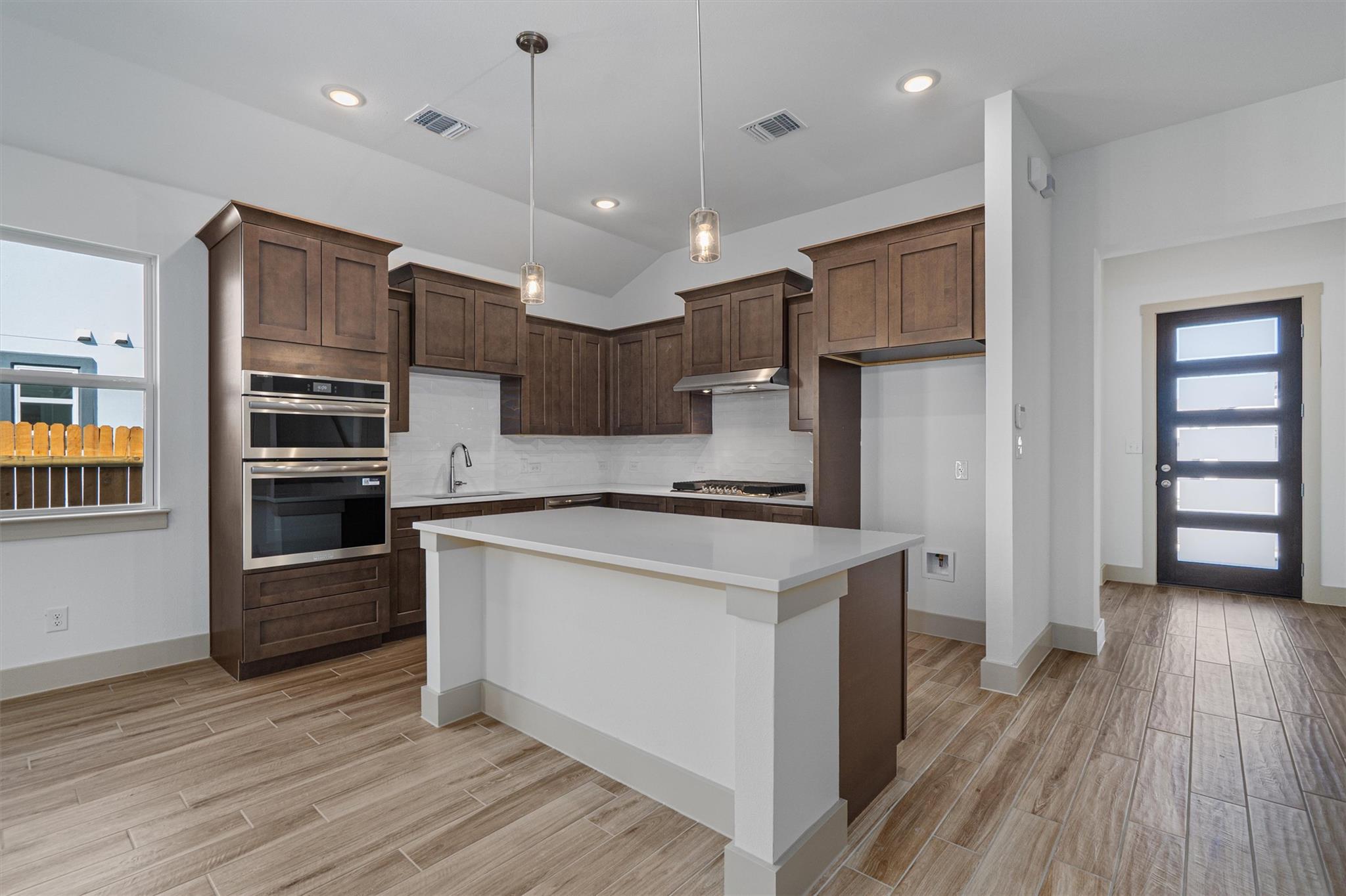 19100 Ariel Elena WAY