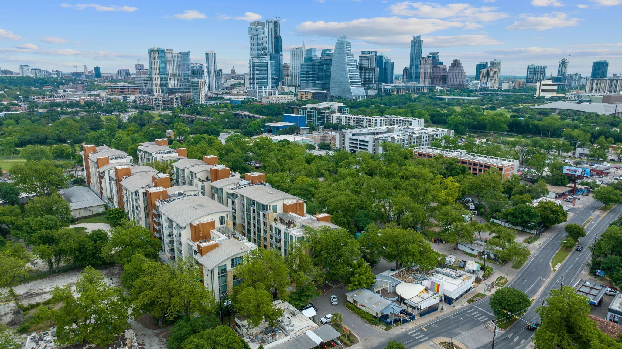 View Austin, TX 78704 condo