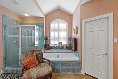 Tiny photo for 4 Glenway CT, The Hills, TX 78738 (MLS # 6108359)