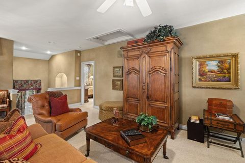 Tiny photo for 4 Glenway CT, The Hills, TX 78738 (MLS # 6108359)