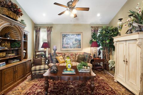 Tiny photo for 4 Glenway CT, The Hills, TX 78738 (MLS # 6108359)