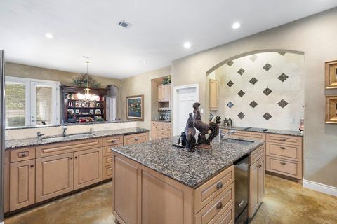 Tiny photo for 4 Glenway CT, The Hills, TX 78738 (MLS # 6108359)
