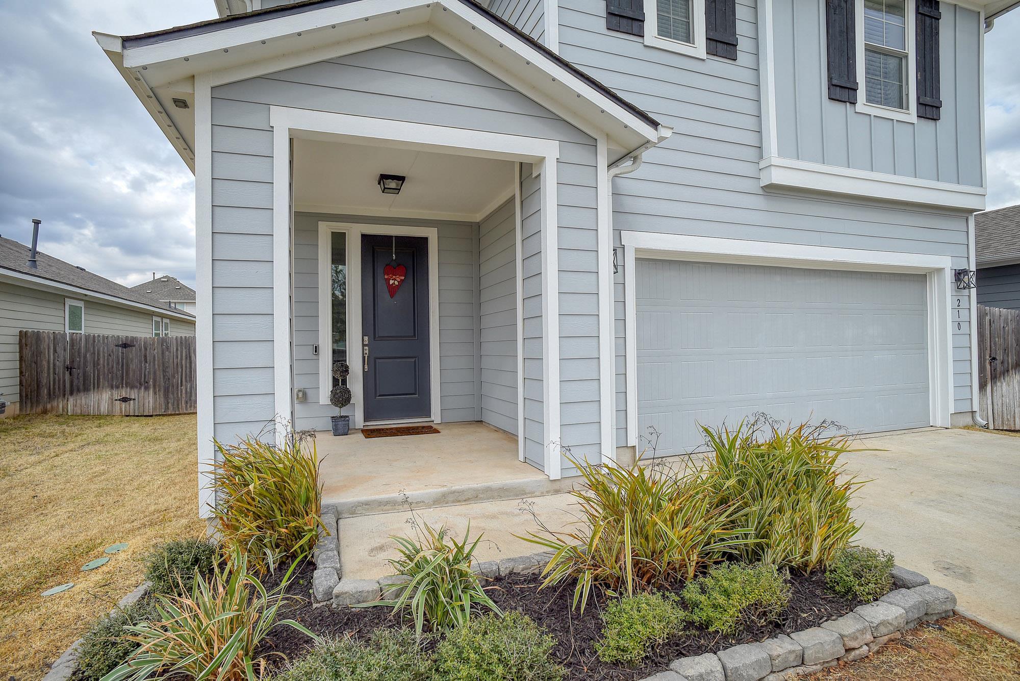 210 Cold Spring LOOP